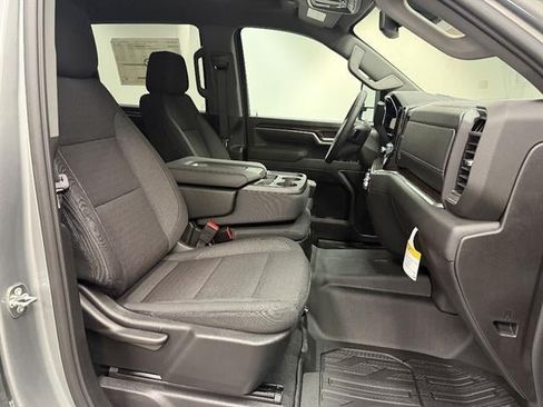 New 2026 GMC Sierra 2500 SLE w/ SLE Value Package; AWD/4WD image 10