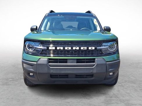 Certified 2025 Ford Bronco Sport Outer Banks w/ Outer Banks Tech Package+ AWD/4WD image 2