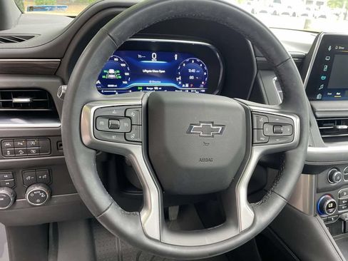 Used 2024 Chevrolet Tahoe Z71 w/ Luxury Package AWD/4WD image 14