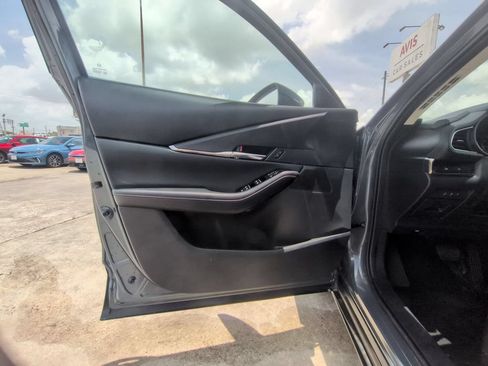 Used 2025 MAZDA CX-30 AWD 2.5 S w/ Preferred Package image 11