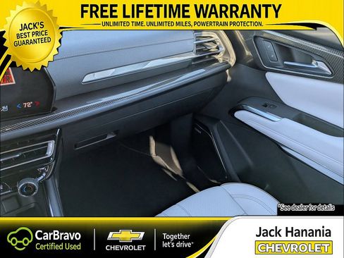 Certified 2026 Chevrolet Traverse High Country FWD image 18