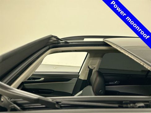 Certified 2024 Volkswagen Atlas Peak Edition SE image 8