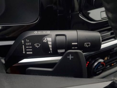 Used 2023 Nissan Pathfinder SL image 17