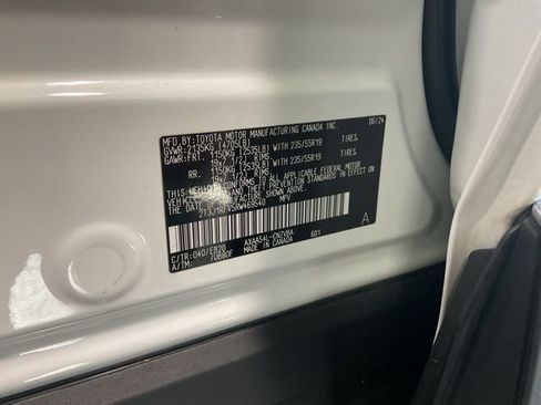 Used 2024 Toyota RAV4 Adventure image 23