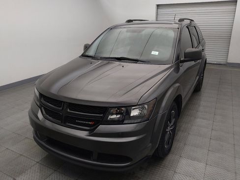 Used 2017 Dodge Journey SE w/ Flexible Seating Group FWD image 15
