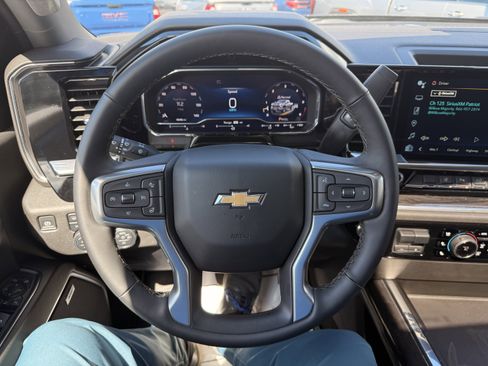 Certified 2024 Chevrolet Silverado 2500 LTZ w/ LTZ Plus Package image 14