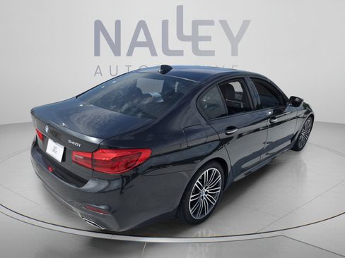 Used 2018 BMW 540i w/ M Sport Package RWD image 5