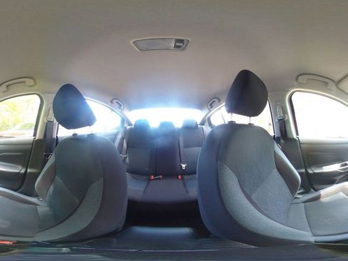 Used 2025 Nissan Versa SV image 40