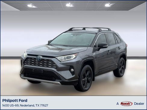 Used 2020 Toyota RAV4 XSE AWD/4WD image 1