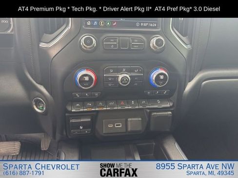 Used 2020 GMC Sierra 1500 AT4 w/ AT4 Premium Package AWD/4WD image 16