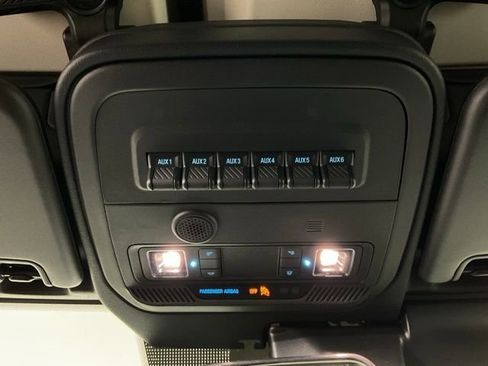 New 2025 Ford Bronco Heritage Edition image 20