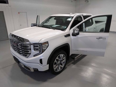 Certified 2025 GMC Sierra 1500 Denali w/ Denali Reserve Package image 16