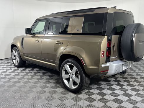Certified 2022 Land Rover Defender 110 XS Edition AWD/4WD image 3