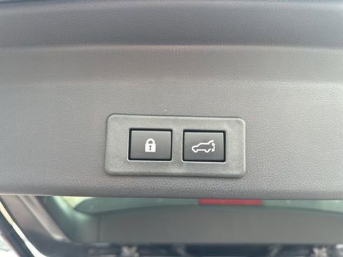 Used 2025 Subaru Ascent Limited w/ Popular Package #1 image 28