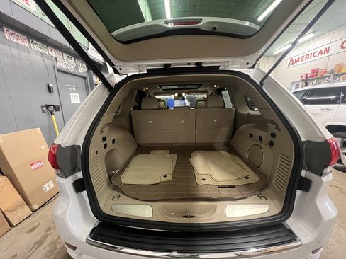 Used 2015 Jeep Grand Cherokee Overland image 9