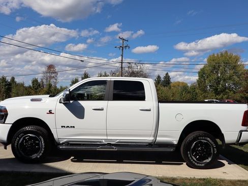 Used 2025 RAM 2500 Laramie image 34