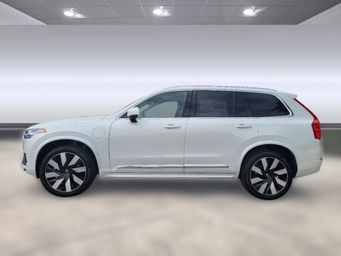 New 2024 Volvo XC90 T8 Plus w/ Protection Package Premier image 2