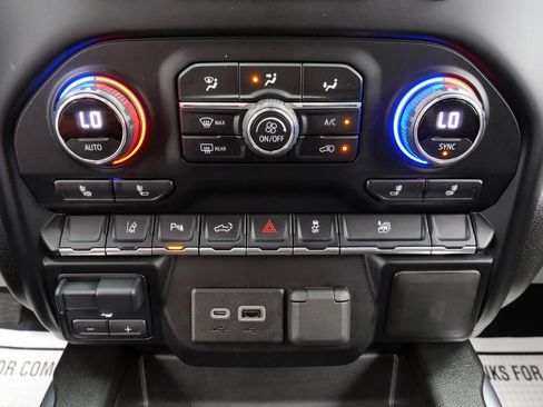 Used 2021 Chevrolet Silverado 2500 LT w/ Convenience Package AWD/4WD image 28