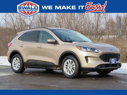 Used 2021 Ford Escape SE w/ Convenience Package AWD/4WD image 1
