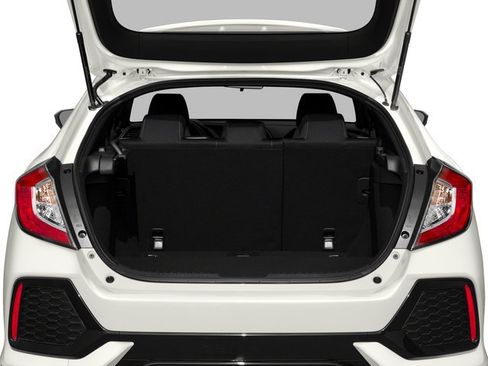 Used 2018 Honda Civic Sport image 12
