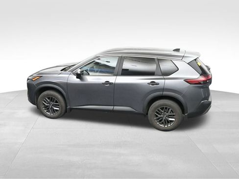 Used 2023 Nissan Rogue S AWD/4WD image 19