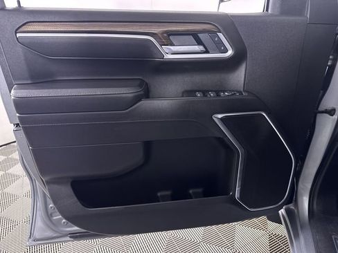 Used 2025 Chevrolet Silverado 1500 LT image 23