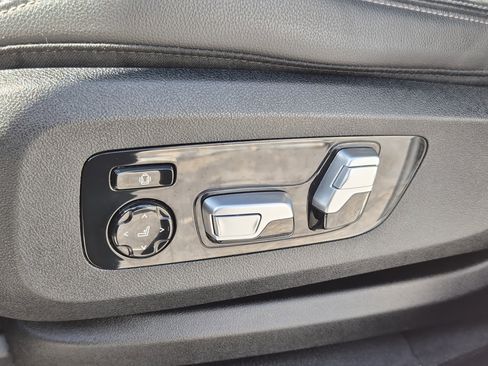 Used 2020 BMW X7 xDrive40i w/ Luxury Seating Package image 27