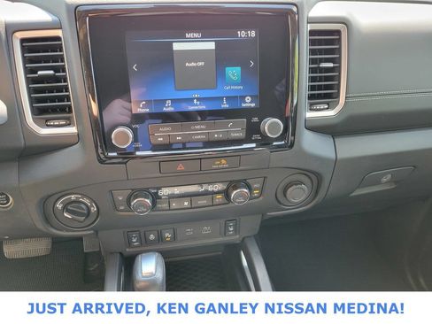 Certified 2022 Nissan Frontier SV w/ SV Premium Package AWD/4WD image 12