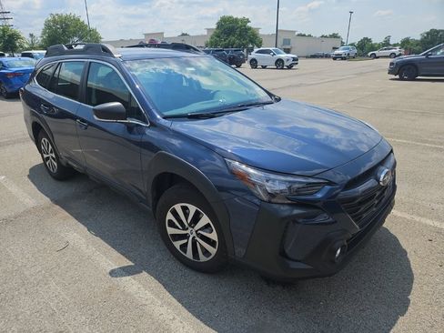 Used 2025 Subaru Outback AWD/4WD image 1