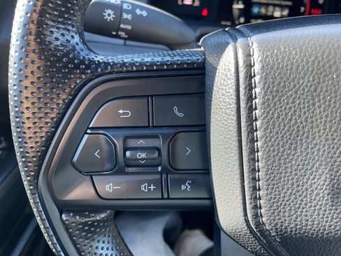 Certified 2025 Toyota Tacoma SR AWD/4WD image 23