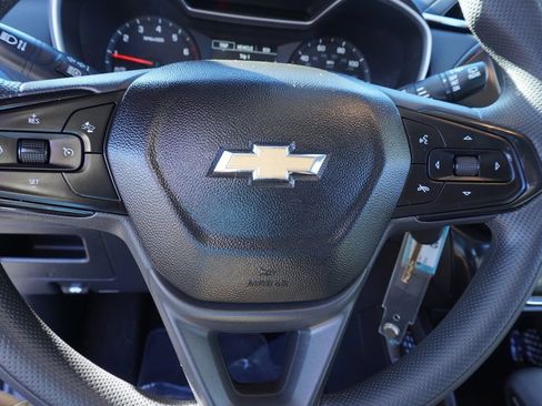 Used 2023 Chevrolet TrailBlazer LS image 17