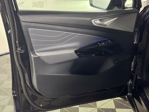 Certified 2023 Volkswagen ID.4 Pro S AWD/4WD image 10