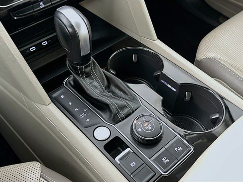 Used 2021 Volkswagen Atlas SEL Premium image 17