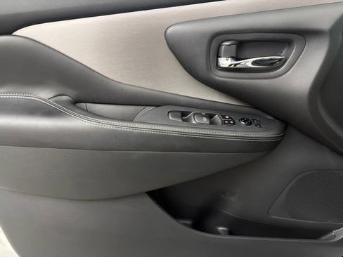 Used 2024 Nissan Murano SV FWD image 22