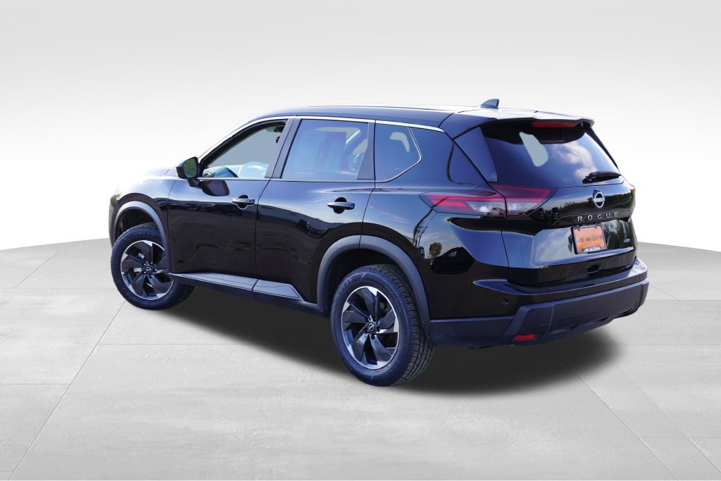 Used 2025 Nissan Rogue SV AWD/4WD image 7