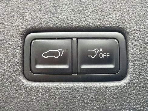 Used 2022 Kia Carnival SX Prestige image 18