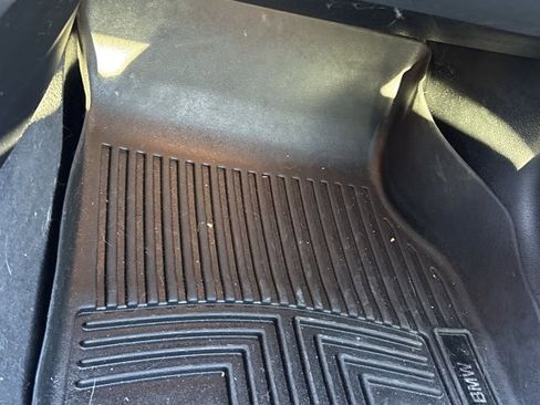 Used 2018 BMW 340i Sedan w/ Premium Package image 20