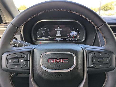 Used 2024 GMC Yukon AT4 w/ Technology Package image 33