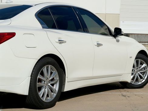 Used 2016 INFINITI Q50 Premium w/ 2.0T Premium Plus Package RWD image 35