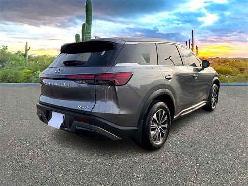 Used 2025 INFINITI QX60 Pure image 4