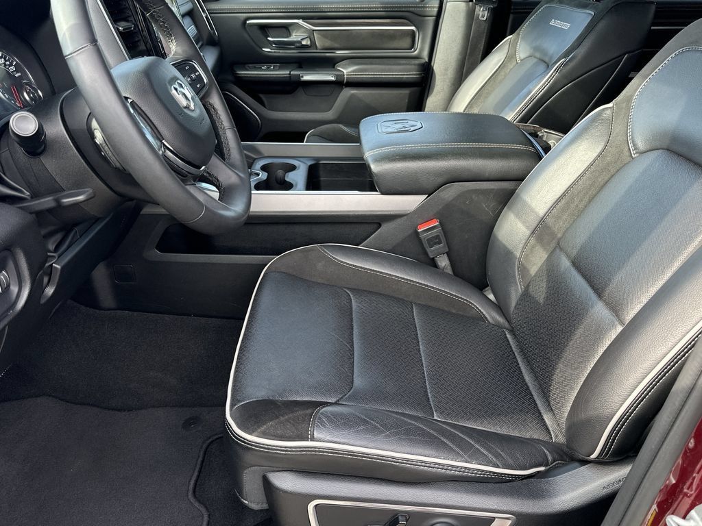 Used 2025 RAM 1500 Laramie AWD/4WD image 14