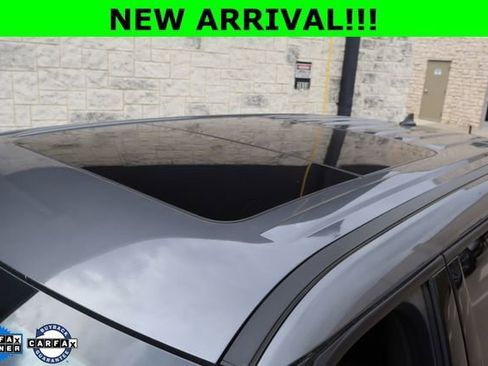 Used 2022 Ford Explorer ST w/ Equipment Group 401A RWD image 4