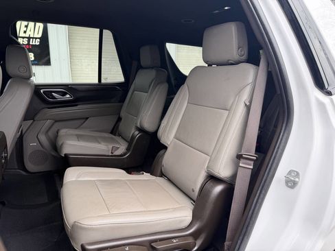 Used 2021 Chevrolet Tahoe Z71 w/ Z71 Off-Road Package AWD/4WD image 10