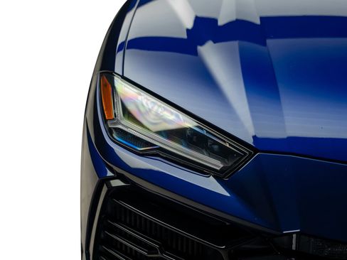 Used 2019 Lamborghini Urus AWD/4WD image 3