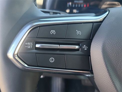 New 2026 Chevrolet Equinox LT image 16