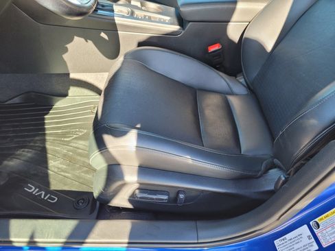 Used 2022 Honda Civic Touring image 18