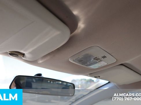 Used 2014 Toyota Corolla L image 53