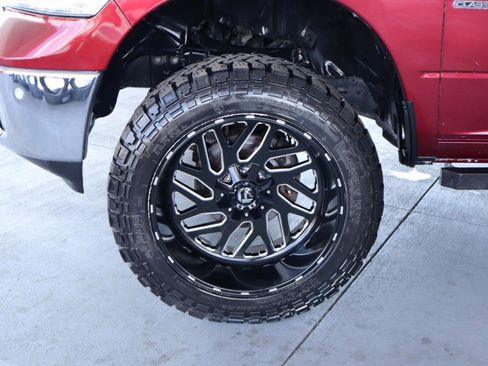 Used 2019 RAM 1500 Big Horn RWD image 12