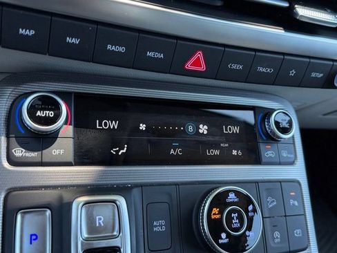 Used 2025 Hyundai Palisade Calligraphy AWD/4WD image 32