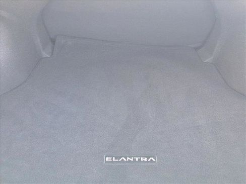 Used 2024 Hyundai Elantra SEL FWD image 6